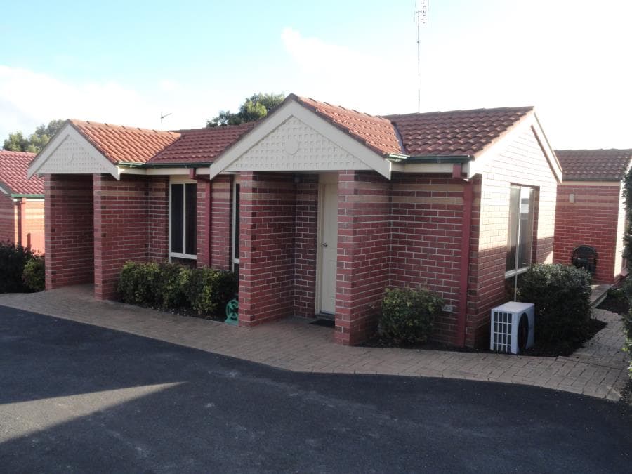 One bedroom apartments