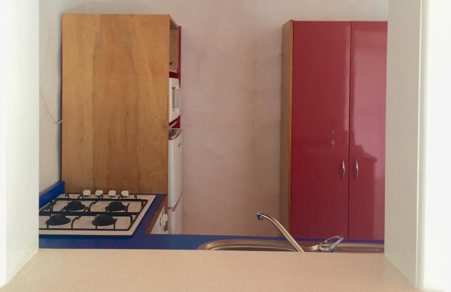 Full kitchen